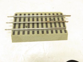 LIONEL FASTRACK  12024 - 5&quot; STRAIGHT TRACK SECTION- GOOD- SH - $3.60