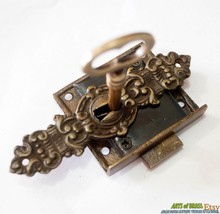 Set Vintage Victorian Era Hardware Keyhole with Brass Key LOCK and SKELETON Keys - £23.98 GBP
