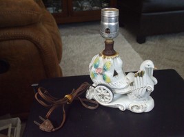 Vintage Ceramic Swan Pulling Carriage Vanity Table Lamp - £19.50 GBP