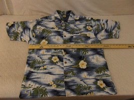 Mens Tommy Bahama Rayon Large Blue Yellow White Hawaiian Short Sleeve Shirt - $48.59