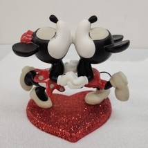 2017 Precious Moments Disney Showcase Mickey &amp; Minnie Mouse 172721 Heart Kiss - £30.39 GBP