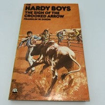 #19 The Sign Of The Crooked Arrow Hardy Boys Franklin W. Dixon UK Print 1980 PB - £7.89 GBP