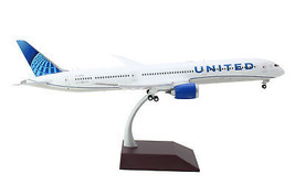 Boeing 787-10 Commercial Aircraft w Flaps Down United Airlines White w Blue Tail - £129.72 GBP