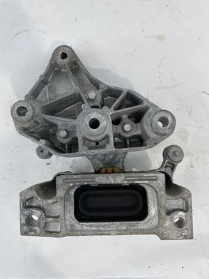 2021 Chrysler Pacifica LH Driver Transmission Mount Assembly 68224742 OEM Item image 8