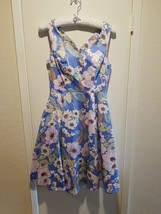 New Eva Rose Blue Pastel Floral V Neck Swing Dress Pockets Size Medium R... - £50.39 GBP