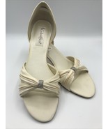 Coloriffics Fantasy Size 10 Dyed Ivory Kitten Heel Women&#39;s Shoes 2&quot; Heel - $59.50 CAD