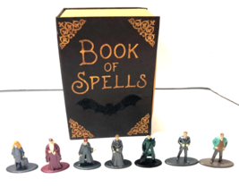 Harry Potter Die Cast Set of 7 &amp; Book of Spells Box NANO Mini Figures - £15.77 GBP