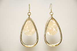 Pink rose teardrop quartz inside large gold oval hoop earrings - £9.59 GBP