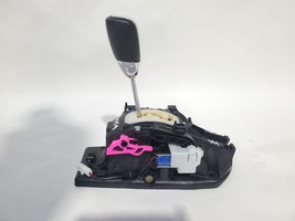 2009 2020 Dodge Journey OEM Transmission Shifter With Knob  - $941.13 MXN