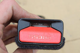2017 JAGUAR XE PASSENGER FRONT SEAT BELT BUCKLE R659 image 7