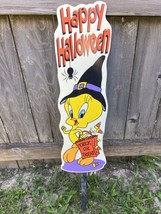 Vintage 2000 Impact Plastics Halloween Yard Art Sign Stake Looney Tunes Tweety - £15.82 GBP