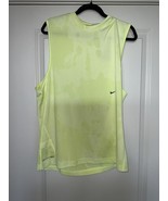 Men&#39;s Nike Dri Fit ADV APS Versatile Tank DX0928 113 Green Size Medium - $77.24 CAD