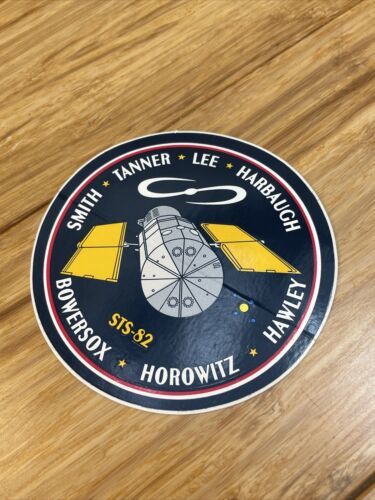 NASA Space Shuttle Discovery STS-82 Crew Sticker Smith Tanner Lee Harbau... - $9.90