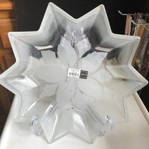Mikasa Poinsettia Bloom Platter - 13&quot; - £9.45 GBP