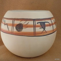 Hopi Hand Made and Hand Painted Vase 6&quot; Signed Jane Unique - £50.93 GBP