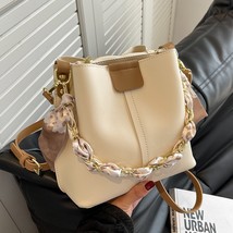 Small bag, women&#39;s bag, 2023 new summer crossbody bag, niche chain, portable buc - £101.38 GBP
