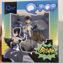 Classic Batman Q Pop - New &amp; Official in Display Box Funko Q-FIG F3 - £18.34 GBP