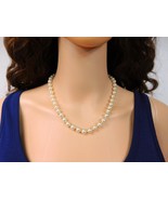 Vintage Cream Glass Pearl Layering Necklace - $464.03 MXN