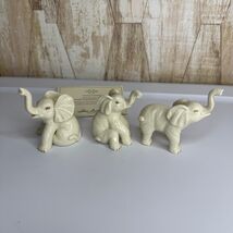 Lenox Ivory Elephants Set of 3 Figurines SMALL - $991.86 MXN