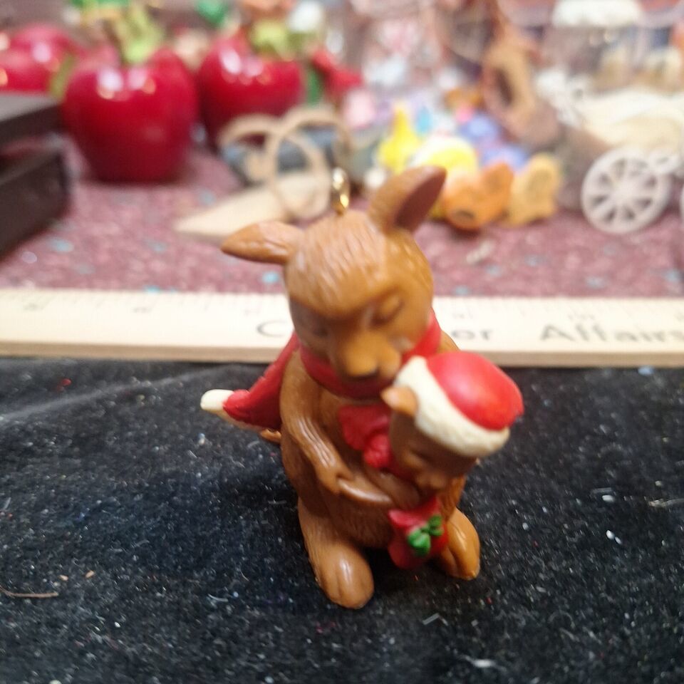 Primary image for Vintage 1983 Avon Hoppy Holidays Tree Ornament Kangaroo Family Christmas Decor