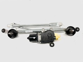 2018-2024 Nissan Kicks S Front Windshield Wiper Motor and Transmission OEM - $108.85