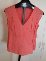 GAP LADIES CAP SLEEVE WRAP BUTTON TOP-M-100% COTTON-TIE ON SIDE/INNER BU... - $5.89