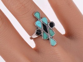 c1940&#39;s Extra Special Dishta Style Zuni turquoise and jet ring - £178.10 GBP