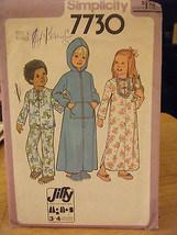 Simplicity 7730 Child's Jiffy Robe, Nightgown & Pajama Pattern - Size 5 Chest 24 - $12.34