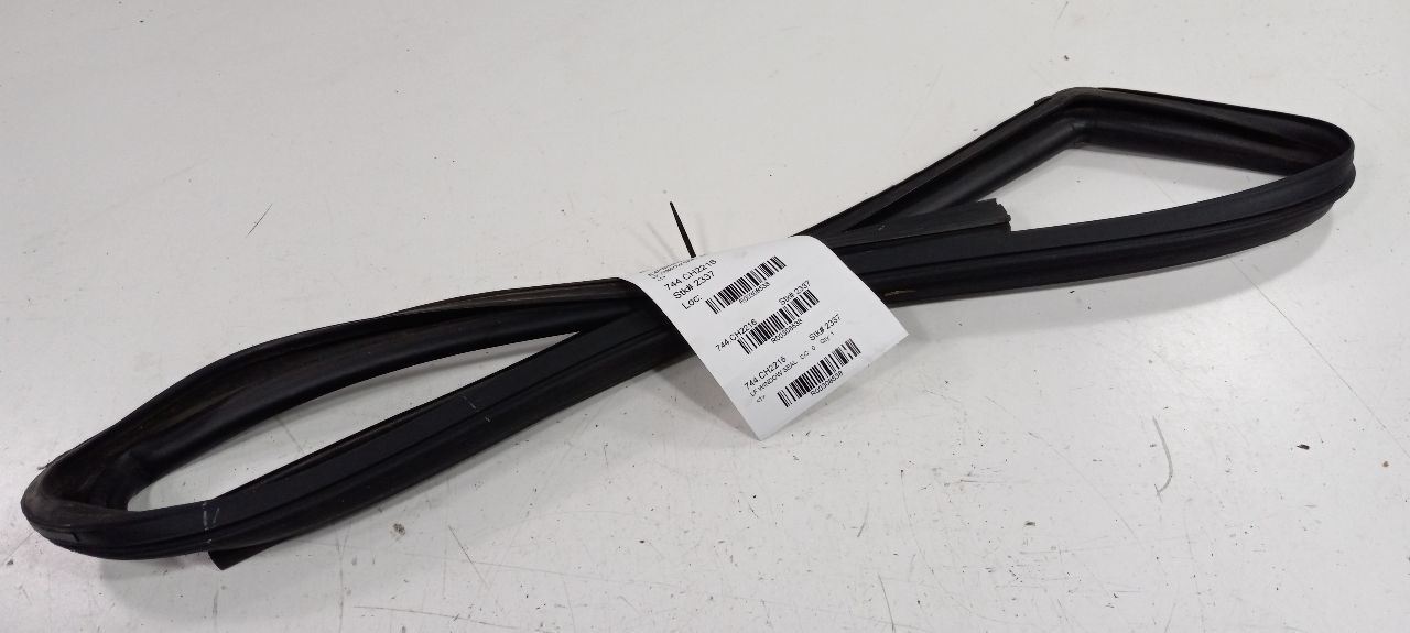 Dodge Journey Door Glass Window Seal Rubber Left Driver Front 2016 2015 ... - $38.46