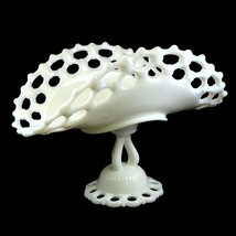 Westmoreland Doric Milk Glass Banana Stand Mid-Century Lace Edged Servew... - $29.70