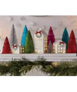 Member&#39;s Mark Pre-Lit Ceramic Christmas Village Set (Multicolor) 23.25&quot; ... - £39.20 GBP