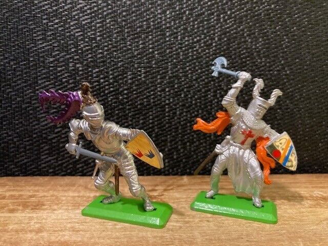 Pair of 1971 Britain Deetail Medieval Knights in Armor with Axe/Shield, ... - $8.51