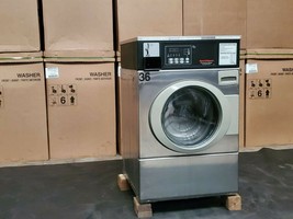 Speed Queen Front Load Washer Coin Op 18LB 120V 60 Hz 1PH S/N 1002010587 [Ref] - $1,602.02
