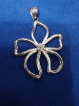 925 Sterling Silver Flower Pendant Free Shipping - $456.12 MXN