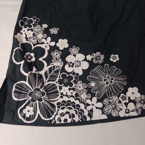 Venezia Jeans Clothing Co Women’s Size 16 Cotton Blend Black/White Floral Skirt Item image 6