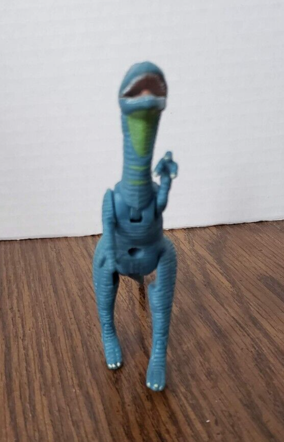 Dilophosaurus 5 Inch Blue Plastic Dinosaur Toy K&amp;M 2001 - $3.95