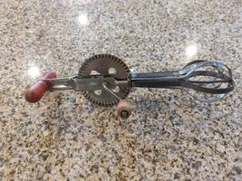 ANTIQUE A&amp;J EKCO HIGH SPEED BEATER EGG MIXER WOOD HANDLE USA Stainless S... - €7,64 EUR