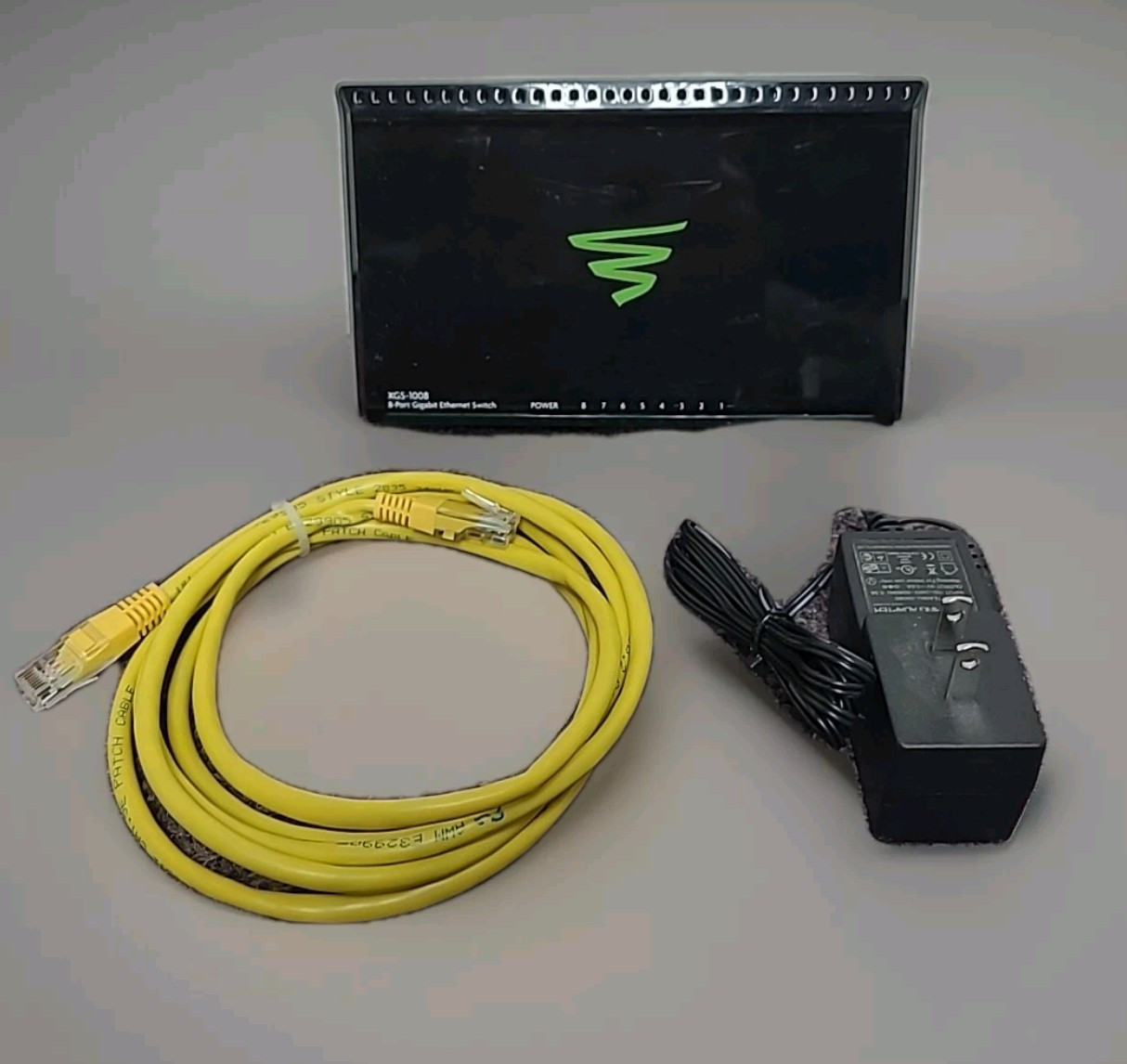 Luxul 8-Port Gigabit Ethernet Unmanaged Switch XGS-1008 w/Power Supply &amp;... - $14.05