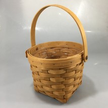Longaberger 1996 Round Tan Straw Basket with Plastic Liner Signed - £25.04 GBP