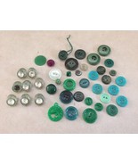 Mixed Lot 42 Vtg Art Deco Antique Green Plastic Two Hole Shank Buttons .... - £15.92 GBP