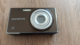 Olympus FE 4040 14.0MP Digital Camera - £30.23 GBP
