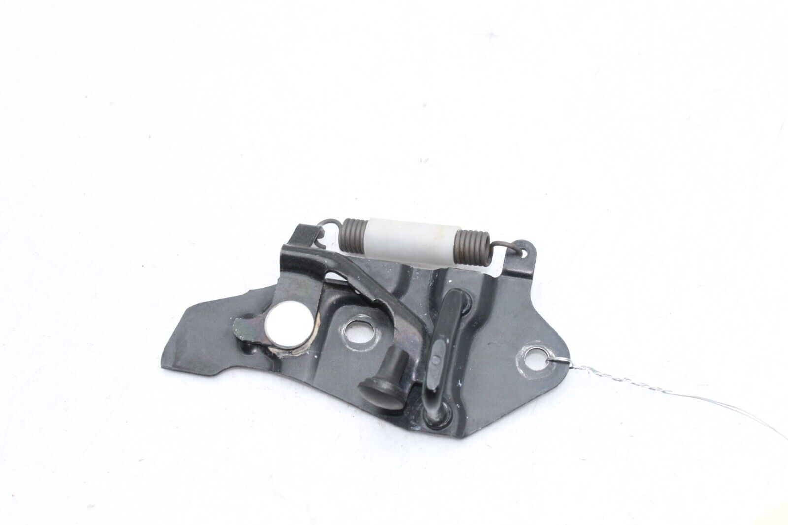 17-22 INFINITI Q60 TRUNK LID LOCK LATCH STRIKER E3991 - $34.36
