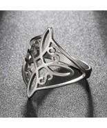 Geometric CROSS KNOT CURL ~ Continuous Cut ~ Size 9 ~ Stainless Steel Ring - €17,12 EUR