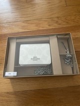 Coach Boxed Mini Wallet On A Chain In Signature Canvas Chalk Glacier White CN990 - £70.18 GBP