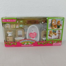 Calico Critters Deluxe Bathroom Set New Over 40 Accessories Bath Tub Sink Toilet - £31.19 GBP