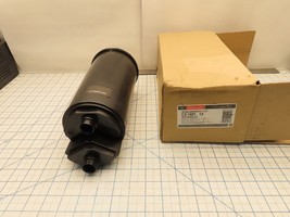 Ford F87Z-9D653-CA Charcoal Fuel Vapor Canister Reservoir CX-1691 OEM - $2,427.27 MXN