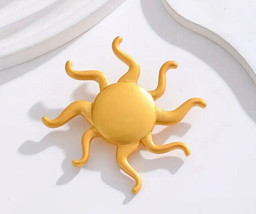 Gold silver sun pin brooch - £9.45 GBP