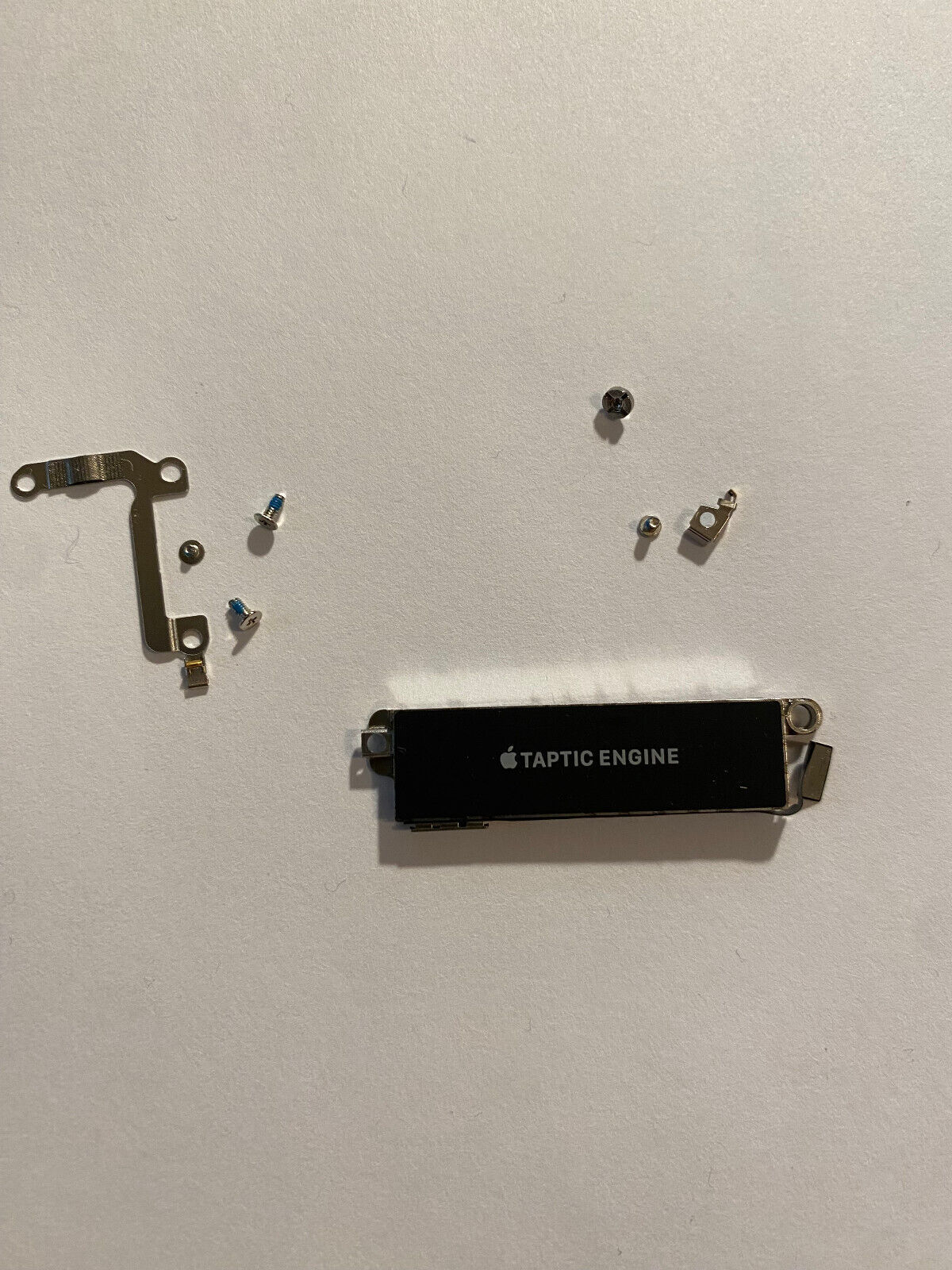 Apple iPhone se 3rd gen (2022) original oem Vibrator Motor Taptic Engine... - $11.88