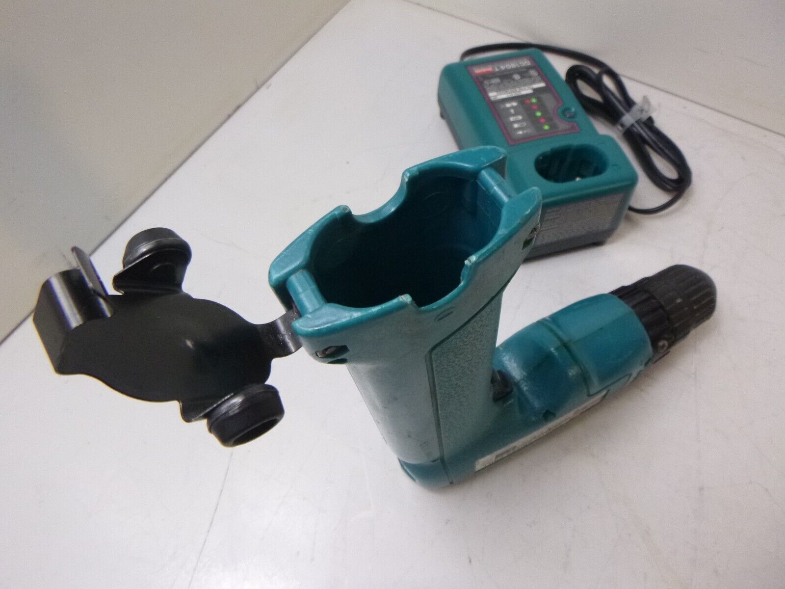 Makita 8444d shops battery