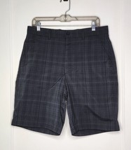 Size 32 American Wash &amp; Rag Mens Plaid Gray Shorts - $95.19 MXN